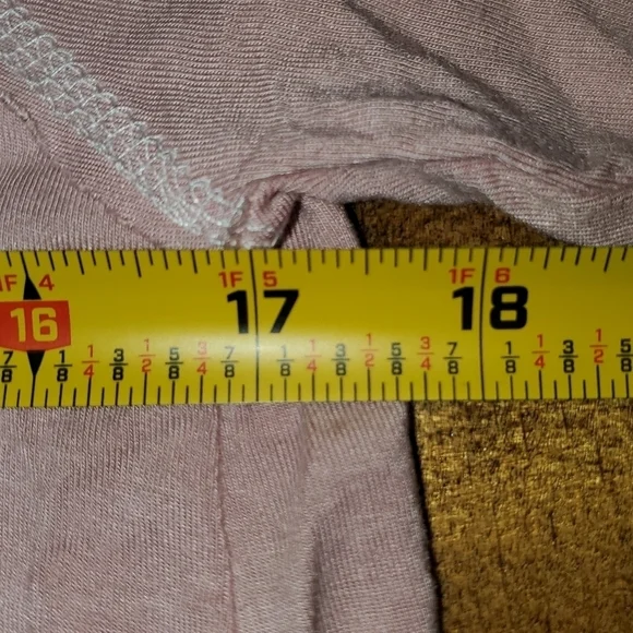 Light, Soft Long Sleeve Pale Pink Tee Medium - Picture 7 of 9